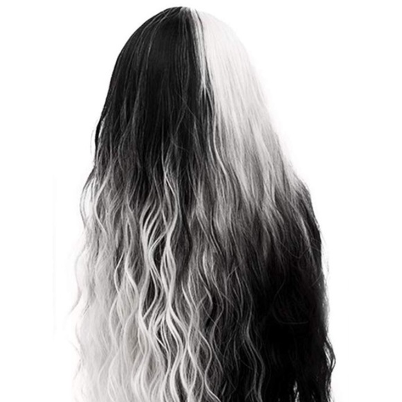 32” 🧟‍♀️BLACK & SILVERISH GREY SPLIT DYE Bang Wig